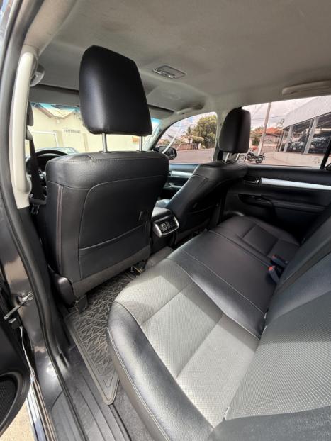 TOYOTA Hilux Caminhonete 2.8 16V 4P SRX DIESEL CABINE DUPLA, Foto 9