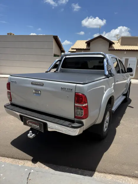 TOYOTA Hilux Caminhonete 2.7 16V 4P SR FLEX CABINE DUPLA, Foto 4