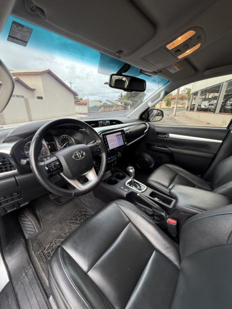 TOYOTA Hilux Caminhonete 2.8 16V SRV 4X4 DIESEL CABINE DUPLA AUTOM�TICO, Foto 9