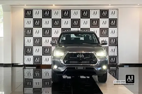 TOYOTA Hilux Caminhonete 2.8 16V SRX 4X4 TURBO DIESEL CABINE DUPLA AUTOM�TICO, Foto 2