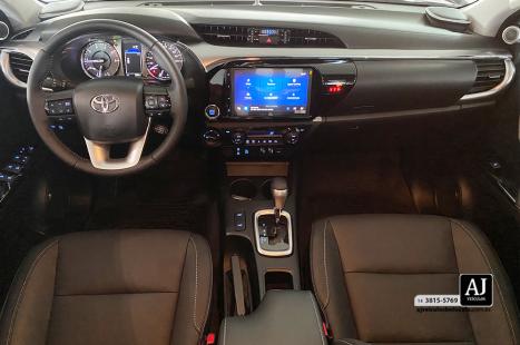 TOYOTA Hilux Caminhonete 2.8 16V SRX 4X4 TURBO DIESEL CABINE DUPLA AUTOM�TICO, Foto 9