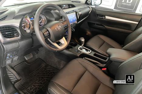 TOYOTA Hilux Caminhonete 2.8 16V SRX 4X4 TURBO DIESEL CABINE DUPLA AUTOM�TICO, Foto 10