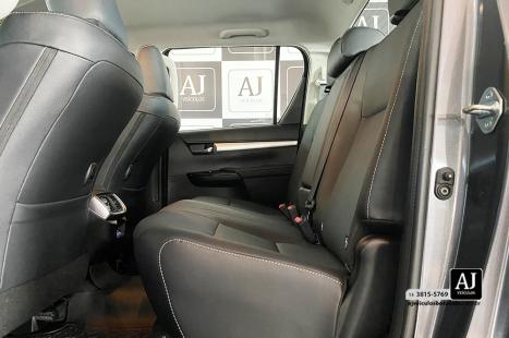 TOYOTA Hilux Caminhonete 2.8 16V SRX 4X4 TURBO DIESEL CABINE DUPLA AUTOM�TICO, Foto 14