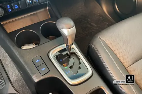 TOYOTA Hilux Caminhonete 2.8 16V SRX 4X4 TURBO DIESEL CABINE DUPLA AUTOM�TICO, Foto 15