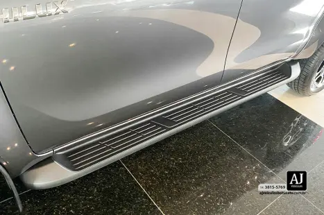 TOYOTA Hilux Caminhonete 2.8 16V SRX 4X4 TURBO DIESEL CABINE DUPLA AUTOM�TICO, Foto 18