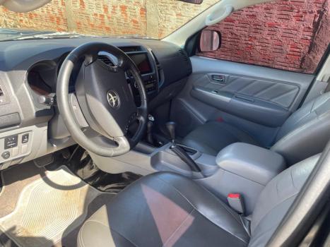 TOYOTA Hilux Caminhonete 3.0 16V 4P 4X4 SRV TURBO DIESEL CABINE DUPLA AUTOM�TICO, Foto 3
