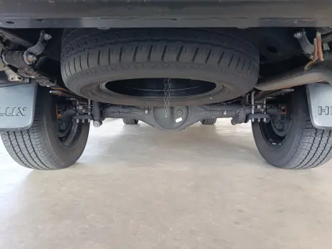 TOYOTA Hilux Caminhonete 2.8 16V SRX 50 ANOS 4X4 TURBO DIESEL CABINE DUPLA AUTOM�TICO, Foto 13