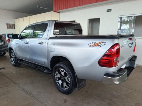 TOYOTA Hilux Caminhonete 2.8 16V SRX 4X4 TURBO DIESEL CABINE DUPLA AUTOM�TICO, Foto 5