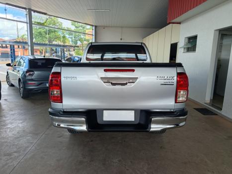 TOYOTA Hilux Caminhonete 2.8 16V SRX 4X4 TURBO DIESEL CABINE DUPLA AUTOM�TICO, Foto 6