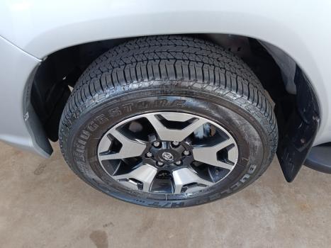 TOYOTA Hilux Caminhonete 2.8 16V SRX 4X4 TURBO DIESEL CABINE DUPLA AUTOM�TICO, Foto 15