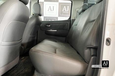 TOYOTA Hilux Caminhonete 2.7 16V 4P SRV FLEX 4X4  CABINE DUPLA AUTOM�TICO, Foto 14