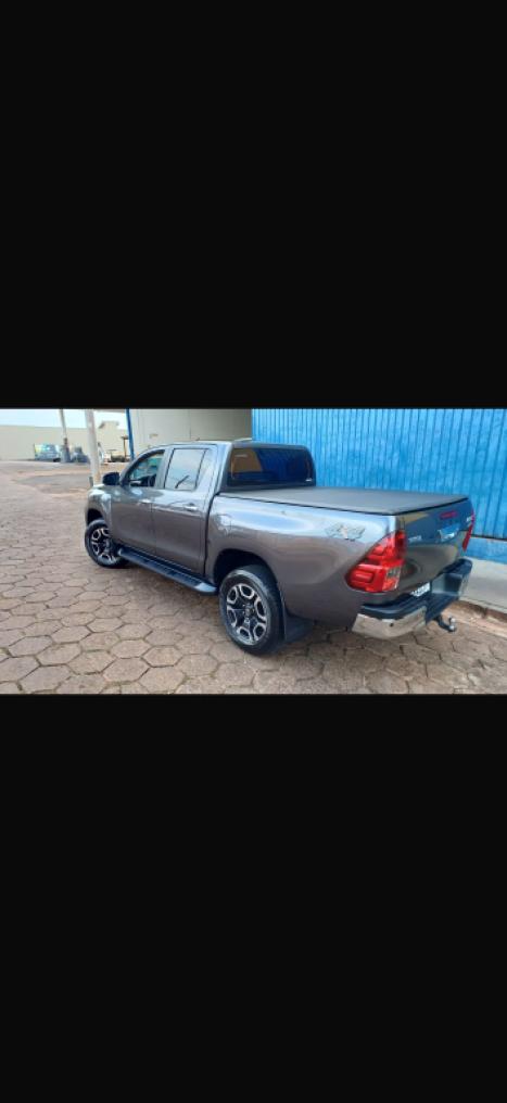 TOYOTA Hilux Caminhonete 3.0 4P 4X4 SRV TURBO DIESEL CABINE DUPLA, Foto 6