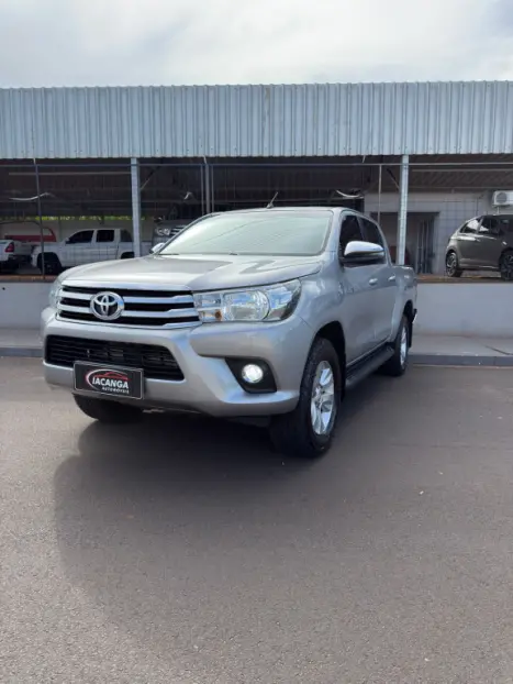 TOYOTA Hilux Caminhonete 2.7 16V 4P SRV CABINE DUPLA, Foto 3