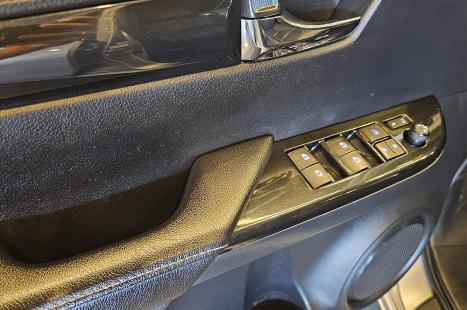 TOYOTA Hilux Caminhonete 2.8 16V SRX 4X4 DIESEL CABINE DUPLA AUTOM�TICO, Foto 16