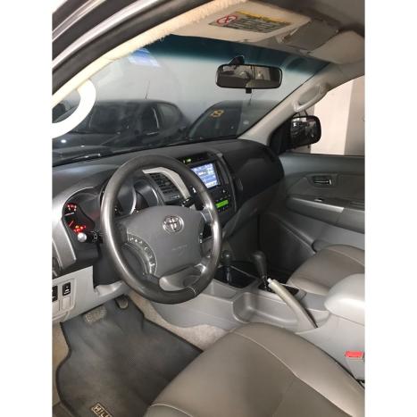 TOYOTA Hilux Caminhonete 3.0 4P SR 4X4 TURBO DIESEL CABINE DUPLA AUTOM�TICO, Foto 8