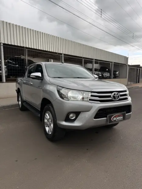 TOYOTA Hilux Caminhonete 2.8 16V SRV 4X4 DIESEL CABINE DUPLA AUTOM�TICO, Foto 2