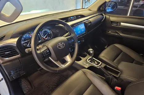 TOYOTA Hilux Caminhonete 2.8 16V SRV 4X4 DIESEL CABINE DUPLA AUTOM�TICO, Foto 10
