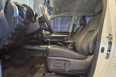 TOYOTA Hilux Caminhonete 2.8 16V SRV 4X4 DIESEL CABINE DUPLA AUTOM�TICO, Foto 15