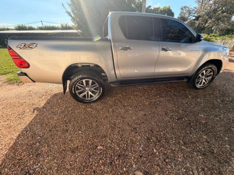 TOYOTA Hilux Caminhonete 2.8 16V SRV 4X4 DIESEL CABINE DUPLA AUTOM�TICO, Foto 2
