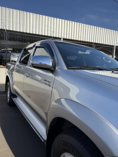 TOYOTA Hilux Caminhonete 3.0 16V 4P 4X4 SRV TURBO DIESEL CABINE DUPLA AUTOM�TICO, Foto 7