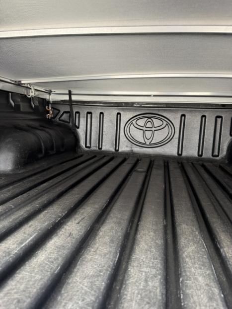 TOYOTA Hilux Caminhonete 3.0 16V 4P 4X4 SRV TURBO DIESEL CABINE DUPLA AUTOM�TICO, Foto 8