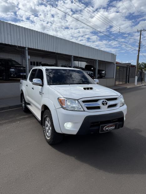 TOYOTA Hilux Caminhonete 3.0 4P 4X4 SRV TURBO DIESEL CABINE DUPLA AUTOM�TICO, Foto 2