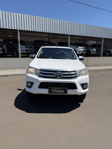 TOYOTA Hilux Caminhonete 2.8 16V SRV 4X4 DIESEL CABINE DUPLA AUTOM�TICO, Foto 2