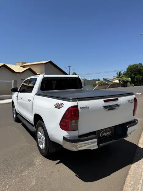 TOYOTA Hilux Caminhonete 2.8 16V SRV 4X4 DIESEL CABINE DUPLA AUTOM�TICO, Foto 6