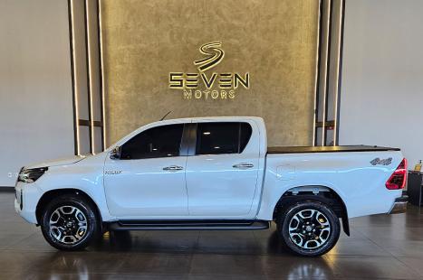 TOYOTA Hilux Caminhonete 2.8 16V SRX 4X4 DIESEL CABINE DUPLA AUTOM�TICO, Foto 2