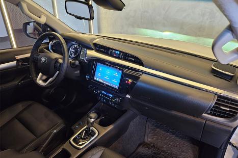 TOYOTA Hilux Caminhonete 2.8 16V SRX 4X4 DIESEL CABINE DUPLA AUTOM�TICO, Foto 13
