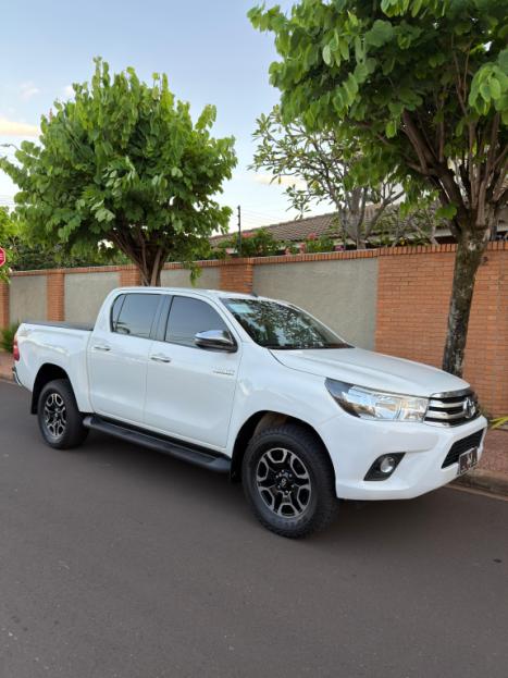 TOYOTA Hilux Caminhonete 2.8 16V SRV 4X4 DIESEL CABINE DUPLA AUTOM�TICO, Foto 5