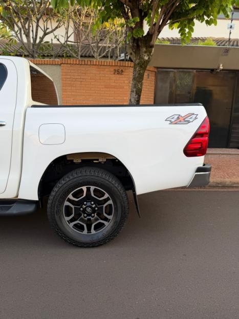 TOYOTA Hilux Caminhonete 2.8 16V SRV 4X4 DIESEL CABINE DUPLA AUTOM�TICO, Foto 10