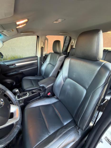 TOYOTA Hilux Caminhonete 2.8 16V SRV 4X4 DIESEL CABINE DUPLA AUTOM�TICO, Foto 11