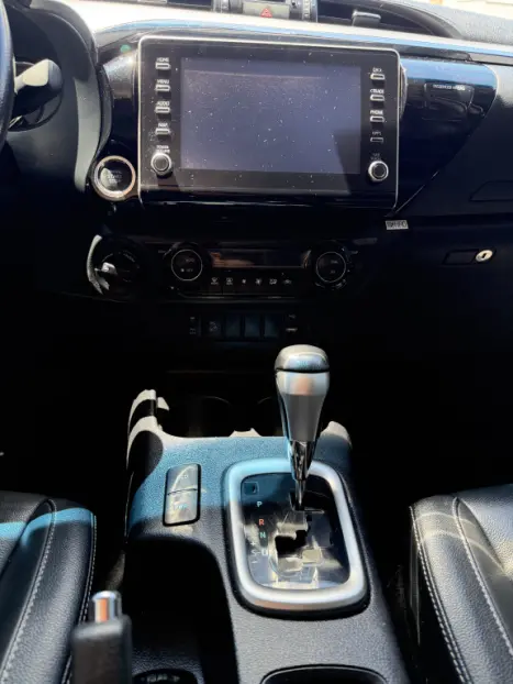 TOYOTA Hilux Caminhonete 2.5 16V 4P 4X4 TURBO DIESEL CABINE DUPLA, Foto 7