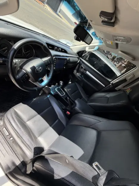 TOYOTA Hilux Caminhonete 2.5 16V 4P 4X4 TURBO DIESEL CABINE DUPLA, Foto 8