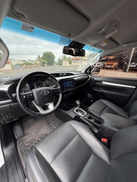 TOYOTA Hilux Caminhonete 2.8 16V SRX 4X4 TURBO DIESEL CABINE DUPLA AUTOM�TICO, Foto 10