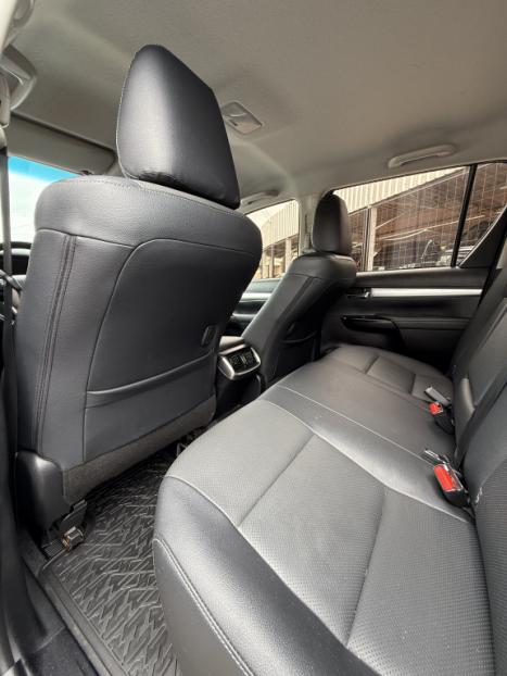 TOYOTA Hilux Caminhonete 2.8 16V SRX 4X4 TURBO DIESEL CABINE DUPLA AUTOM�TICO, Foto 15