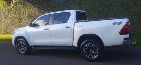 TOYOTA Hilux Caminhonete 2.8 16V SRX 4X4 TURBO DIESEL CABINE DUPLA AUTOM�TICO, Foto 1