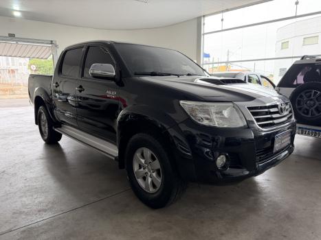 TOYOTA Hilux Caminhonete 3.0 4P 4X4 SRV TURBO DIESEL CABINE DUPLA, Foto 2