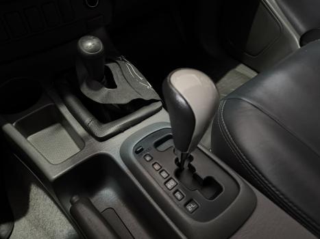 TOYOTA Hilux Caminhonete 3.0 4P 4X4 SRV TURBO DIESEL CABINE DUPLA, Foto 9