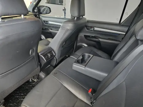 TOYOTA Hilux Caminhonete 2.8 16V SRX CONQUEST 4X4 TURBO DIESEL CABINE DUPLA AUTOM�TICO, Foto 11