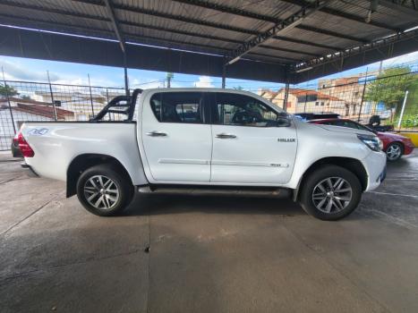 TOYOTA Hilux Caminhonete 2.8 16V SRX 4X4 DIESEL CABINE DUPLA AUTOM�TICO, Foto 2