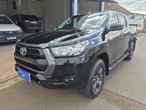 TOYOTA Hilux Caminhonete 2.8 16V 4P SR 4X4 DIESEL CABINE DUPLA AUTOM�TICO, Foto 1