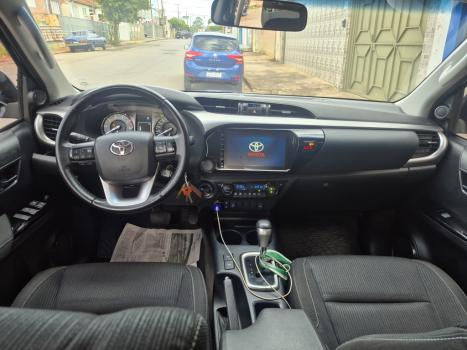 TOYOTA Hilux Caminhonete 2.8 16V 4P SR 4X4 DIESEL CABINE DUPLA AUTOM�TICO, Foto 9