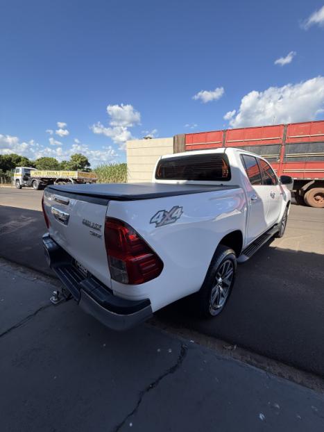 TOYOTA Hilux Caminhonete 2.8 16V 4P SRX DIESEL CABINE DUPLA, Foto 4