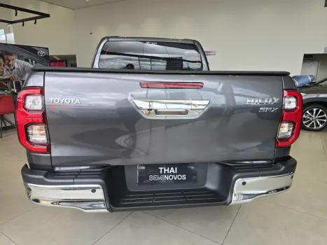 TOYOTA Hilux Caminhonete 2.8 16V SRX 4X4 DIESEL CABINE DUPLA AUTOM�TICO, Foto 4