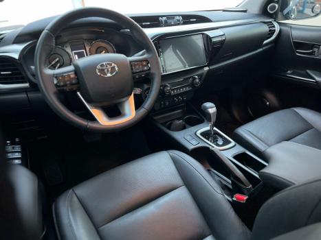 TOYOTA Hilux Caminhonete 2.8 16V SRX PLUS 4X4 TURBO DIESEL CABINE DUPLA AUTOM�TICO, Foto 8