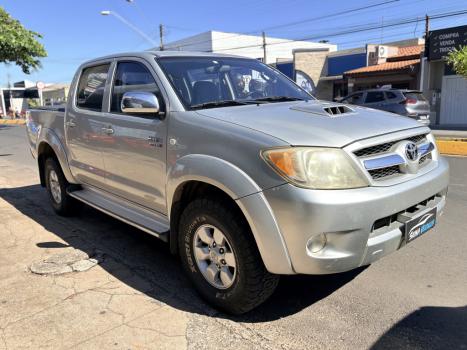 TOYOTA Hilux Caminhonete 3.0 4P 4X4 SRV TURBO DIESEL CABINE DUPLA AUTOM�TICO, Foto 1