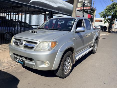 TOYOTA Hilux Caminhonete 3.0 4P 4X4 SRV TURBO DIESEL CABINE DUPLA AUTOM�TICO, Foto 2