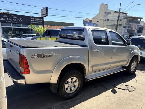 TOYOTA Hilux Caminhonete 3.0 4P 4X4 SRV TURBO DIESEL CABINE DUPLA AUTOM�TICO, Foto 3